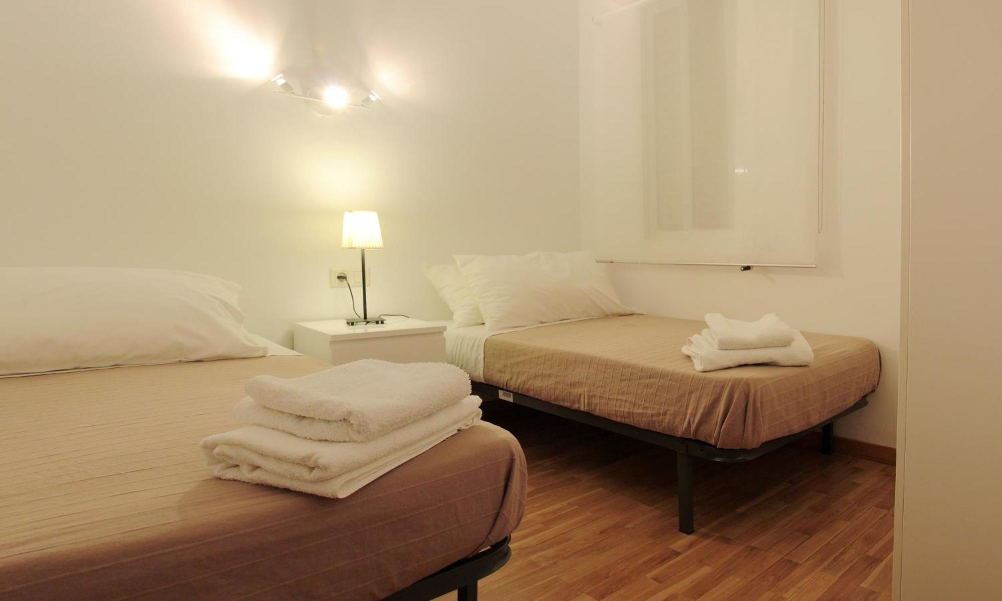Alguera Apartments Napols Барселона Екстериор снимка